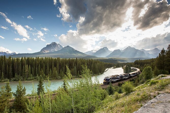 Lake Louise and Moraine Lake Full Day Tour - How This Day Trip Works (Without You Driving)