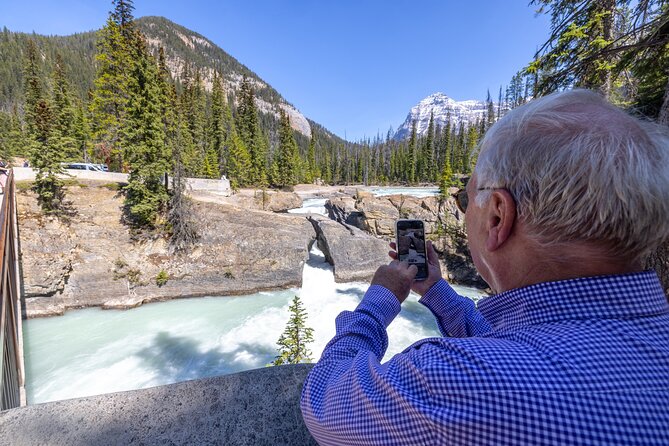 Lake Louise and Moraine Lake Full Day Tour - Small-Group Comfort in a 14-Seat Van