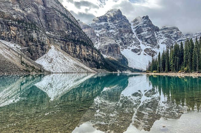 Lake Louise and Moraine Lake Small Group Half Day Tour - Moraine Lake: Seasonal Access and the Ten Peaks View