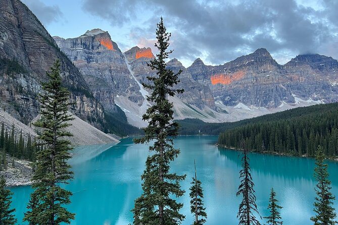 Lake Louise Moraine Lake Johnston Canyon 1.5h Half Day Tour - Lake Louise: 1 to 1.25 hours that still feels worth it