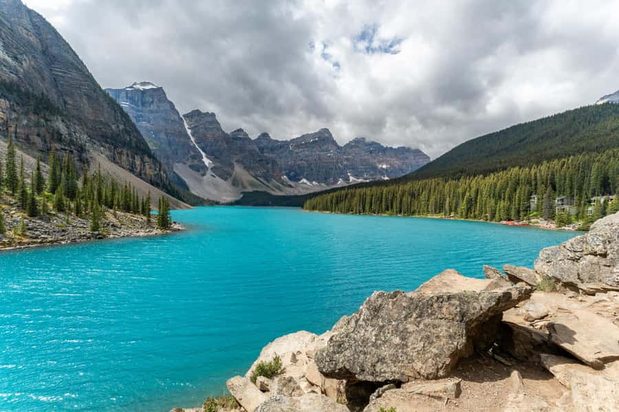 Lakes Moraine, Louise, Emerald, Johnston Canyon & Yoho Tour - Emerald Lake and Natural Bridge: The Water Scenes Most People Miss