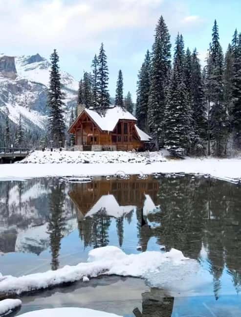 Louise Louise, Banff Gondola, Minnewanka & Emerald Lakes - Emerald Lake in Yoho National Park: Calm Water, Easy Scenery Time