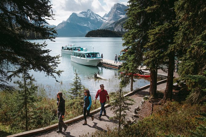 Maligne Lake Cruise - Spirit Island Stop: The Views, the Photos, and the 15-Minute Reality