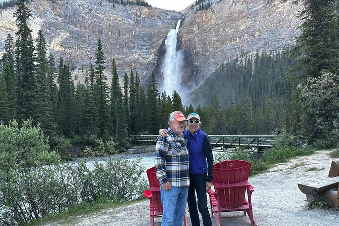 Moraine and Lake Louise with Yoho National Park Private Tour - Lake Louise: Chateau Coffee and Turquoise-Water Photo Time