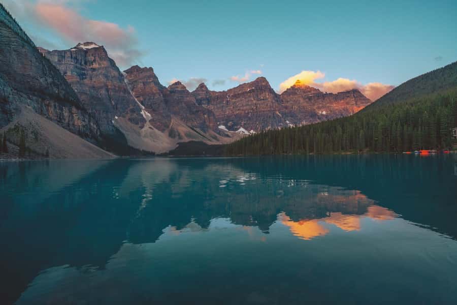 Moraine Lake 1.5hr & Lake Louise Shuttle from Canmore/Banff - Why this shuttle approach beats self-driving to two iconic lakes