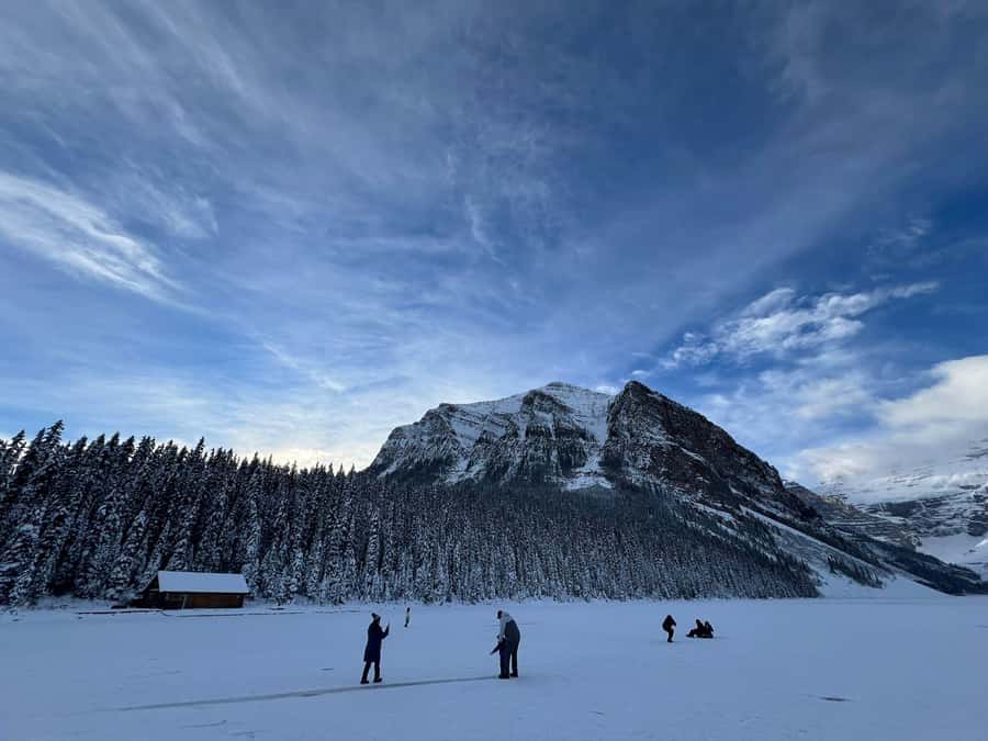 Moraine Lake 1.5hr & Lake Louise Shuttle from Canmore/Banff - The day-to-day comfort details that actually matter