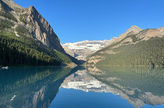 Moraine Lake And Lake Louise Tour from Banff - Timing, Weather, and What to Wear for Cold or Rain