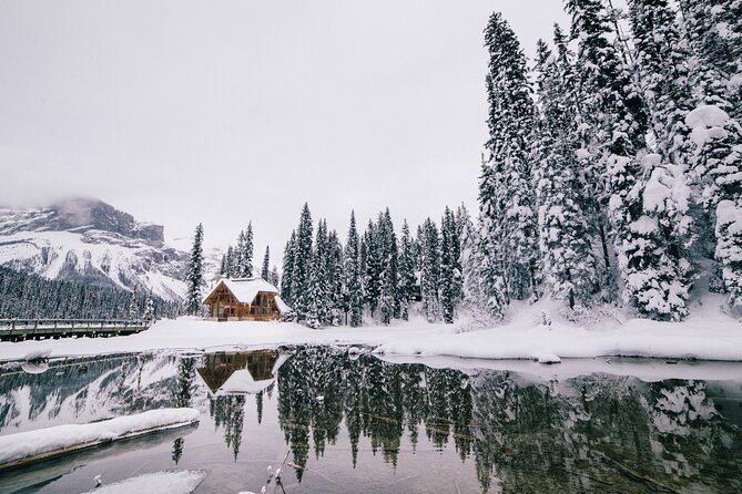 Moraine Lake & Lake Louise Sunset & Wildlife Adventure - Banff Pickup, Panoramic Ride, and the Small-Group Advantage