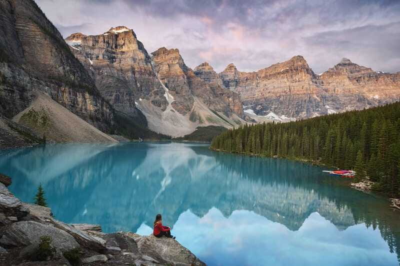 Moraine Lake: Lake Louise & Yoho & Moraine Lake Day Tour - Moraine Lake in Ten Peaks Valley: the turquoise factor and the closure plan