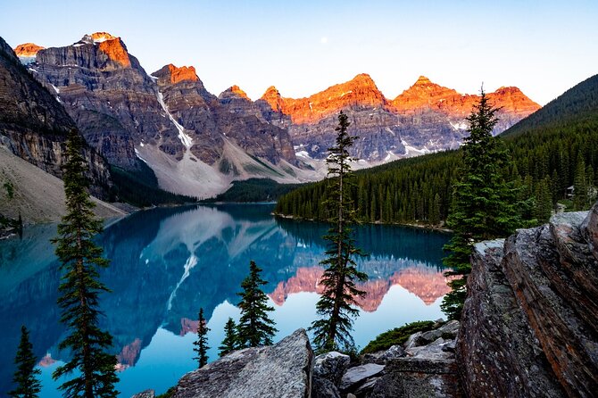 Moraine Lake Sunrise(2.5hrs)&Lake Louise(2hrs) from Canmore/Banff - What to bring (and what to skip) for a 3 a.m. start