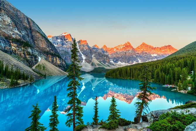 Moraine Lake Sunrise 3-Hour Tour from Canmore/Banff - Moraine Lake at first light: how to use your 2 hours