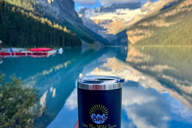 Morning Tour at Moraine Lake(2hrs) & Lake Louise(2hrs) - Bow Valley Parkway and Morant’s Curve: the short stop that sets the tone