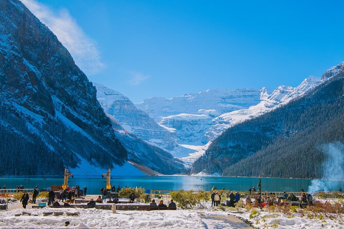 Shuttle Service between Canmore, Banff, Moraine Lake, Lake Louise - Morning, Midday, or Late: Choosing the Right Schedule