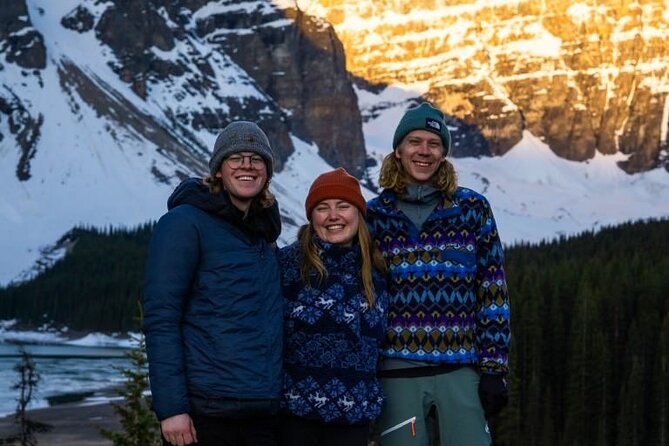 Sunrise Adventure: Alpenglow at Moraine Lake & Lake Louise - Small-Group Comfort: Vehicle Space, Warm Gear, and Real-Time Help