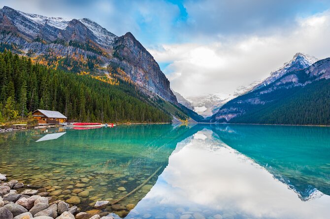 Sunrise Moraine Lake and Lake Louise - Comfort kit details that make the sunrise wait bearable