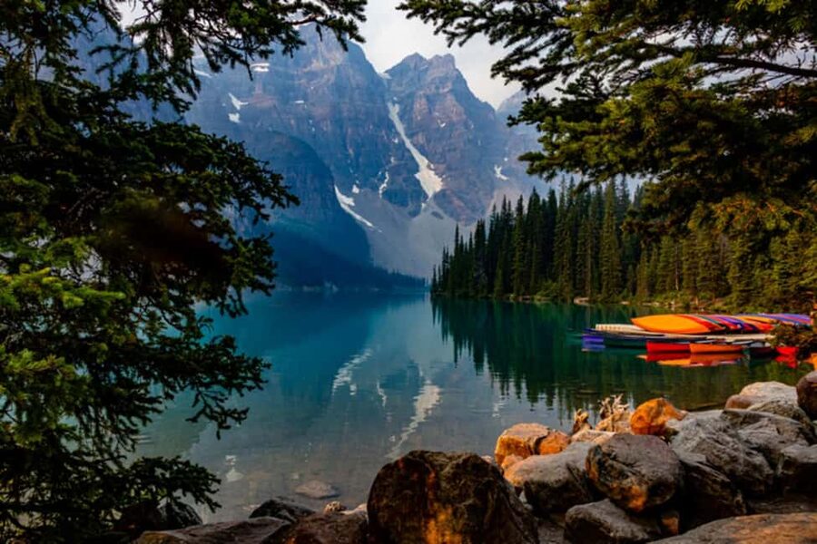 Sunrise or Sunset/Stargazing Tour at Moraine Lake from Banff - Sunset Light, Morant’s Curve, and Why That Photo Stop Matters