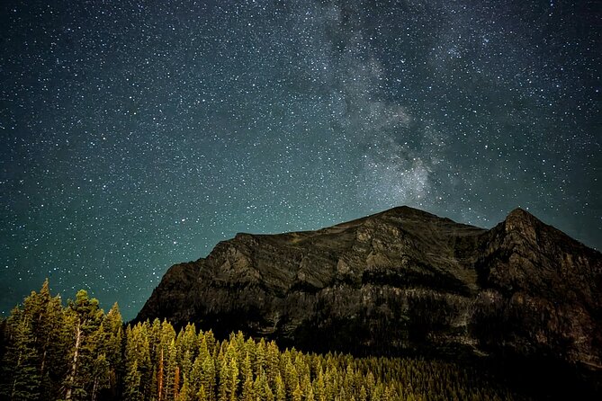 Sunset at Moraine Lake & Stargazing Tour from Canmore/Banff - What’s included versus what you should bring